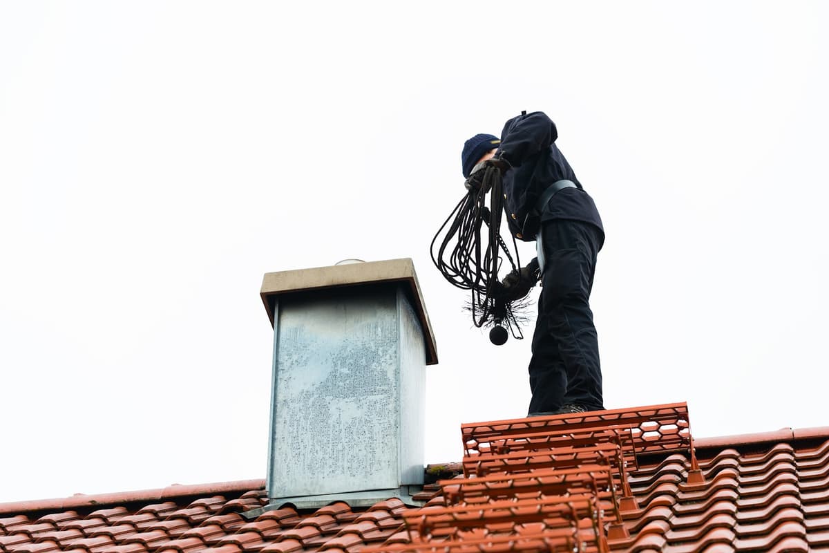 Dave Barrett Chimney Sweep, LLC - Professional chimney cleaning, inspection and repair services in Newark, Oregon