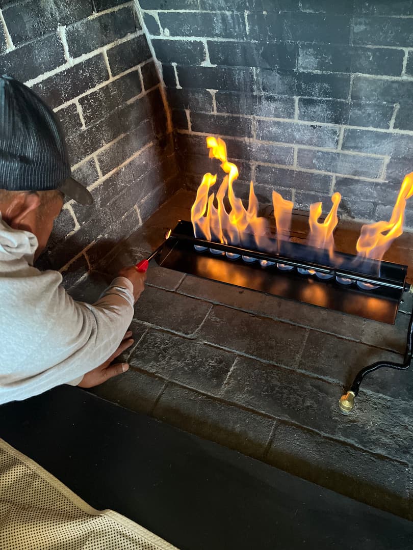 Fireplace 911 - Professional chimney cleaning, inspection and repair services in Van Nuys, California