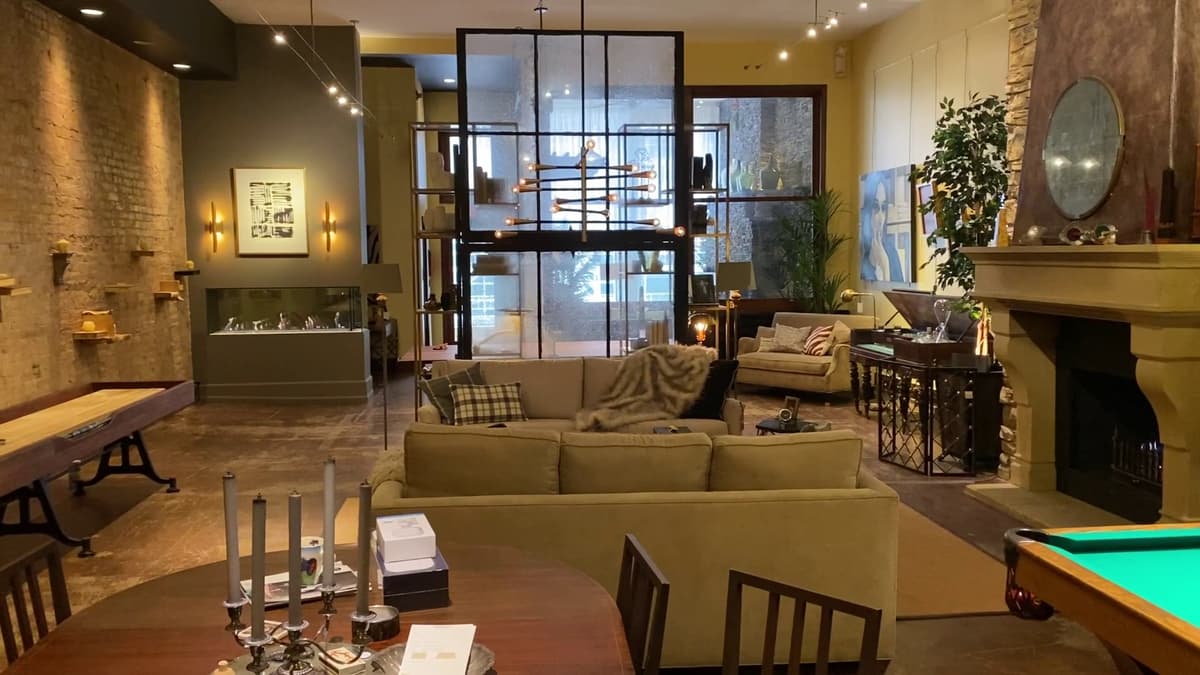 Bromwell's thumbnail 2