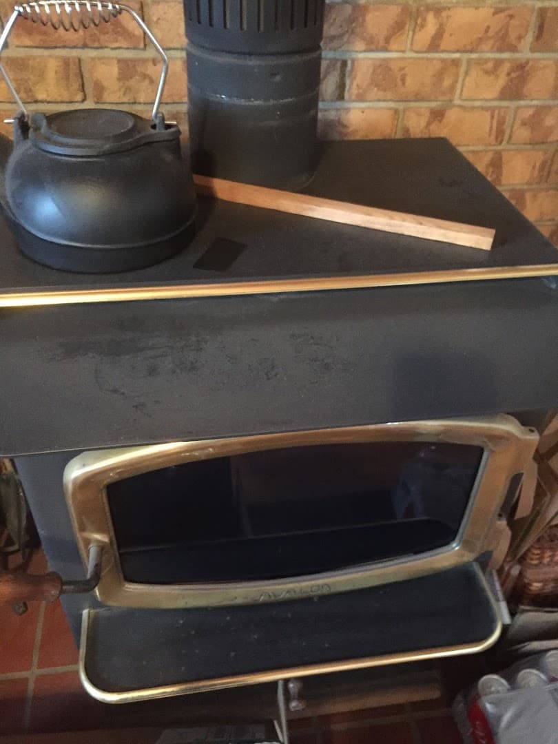 Silver Creek Chimney Sweep - Professional chimney cleaning, inspection and repair services in Silverton, Oregon